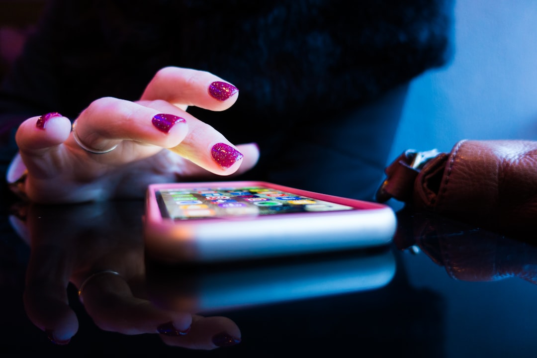 Unlock Siri App for Your Smartphone
