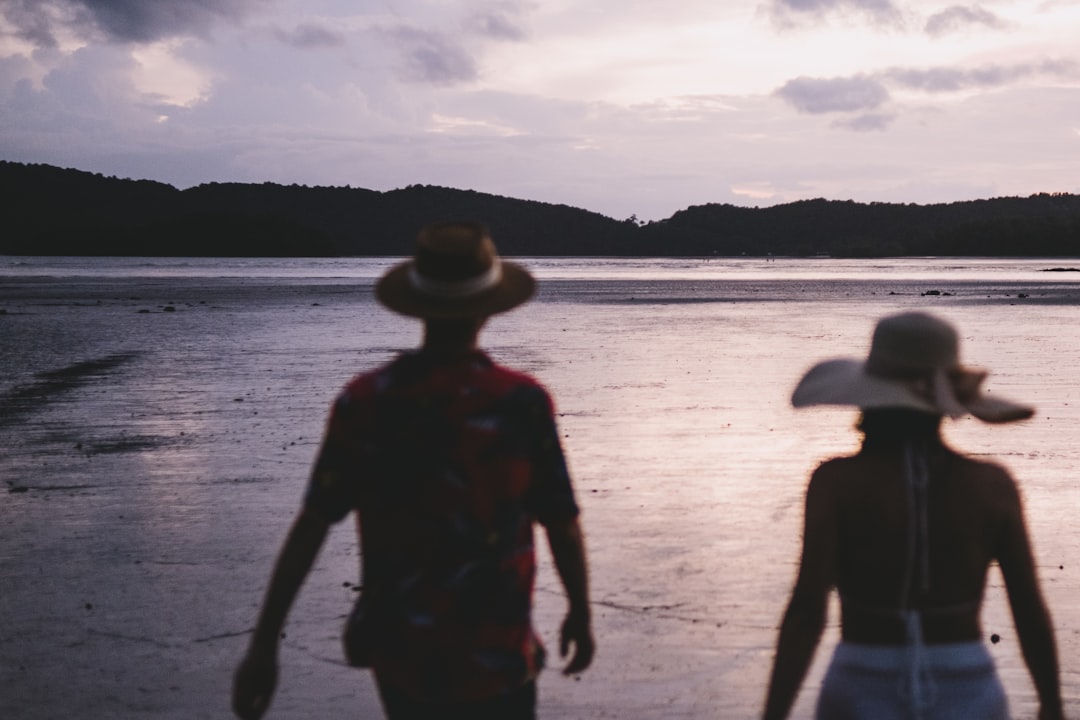 Discover Who Your Soulmate Is: Practical Signs and Steps